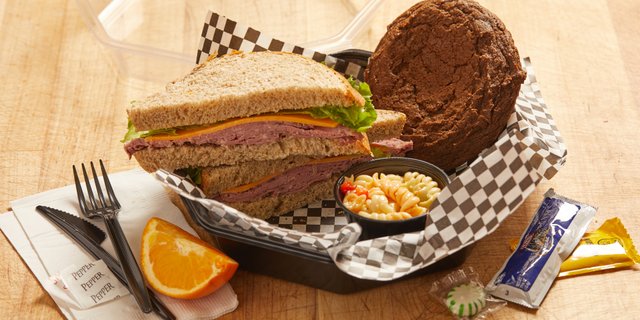 Roast Beef on Mountain Herb Deluxe Box