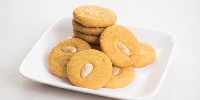 Almond Cookies