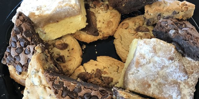 Brownie & Cookie Tray