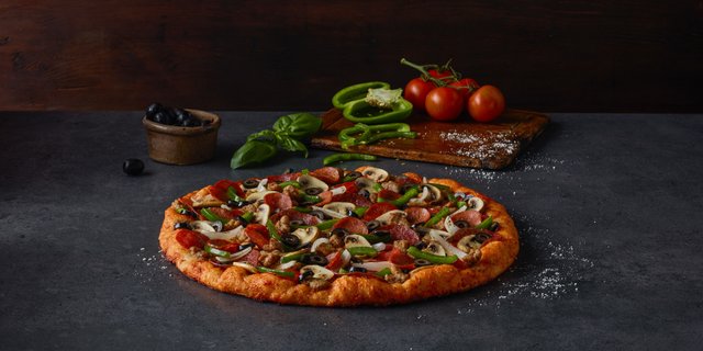 King Arthur Supreme Pizza
