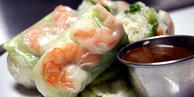 Fresh Summer Rolls w/ Shrimp