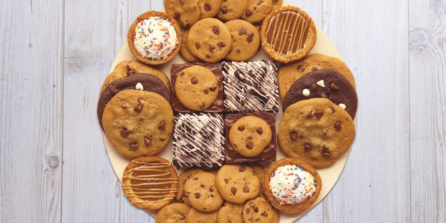 Toll House Party Platter