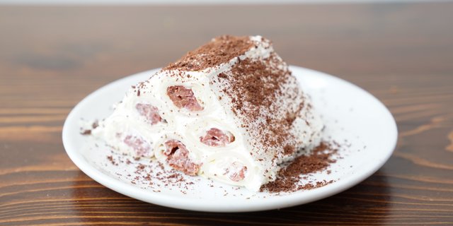 Sour Cherry Crêpes