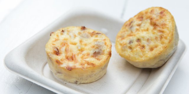 Ham & Cheddar Quiche Bites