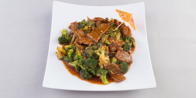 Beef w/ Broccoli