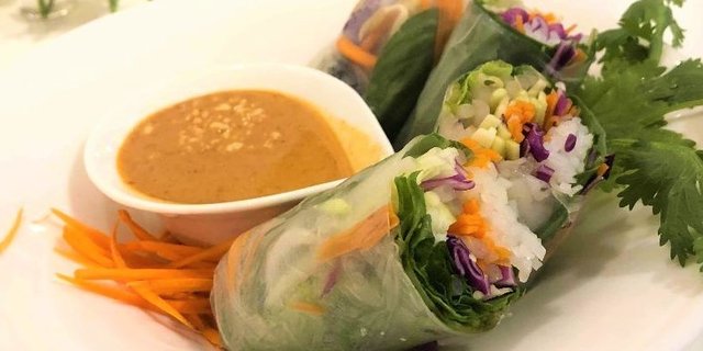 Thai Fresh Spring Rolls