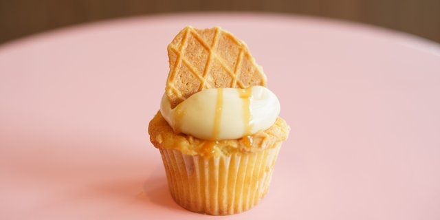 Maple Waffle Syrup Cupcake
