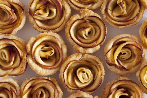 Mini Apple-Rose Tarts