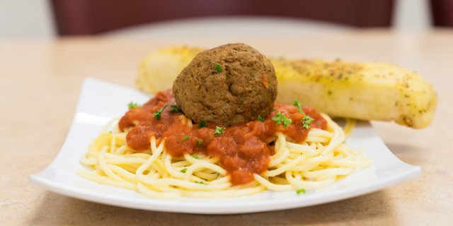 Spaghetti & Meatballs
