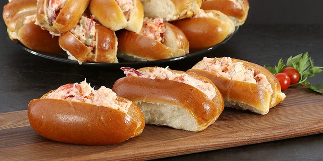 Deluxe Lobster Finger Sandwich Tray