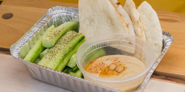 Cucumber, Hummus & Pita Bread
