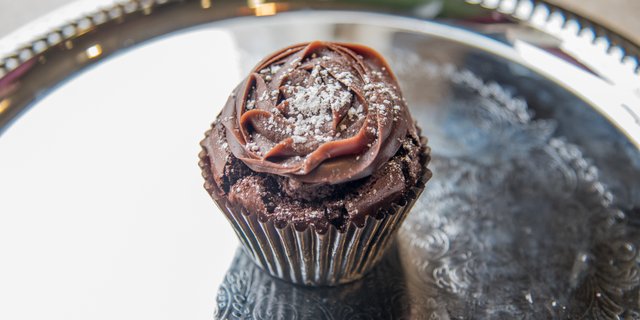 Triple Chocolate Torte Cupcakes