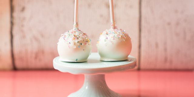 Sugar Cookie Cake Pops