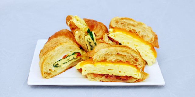 Bacon & Cheddar Croissant Sandwich