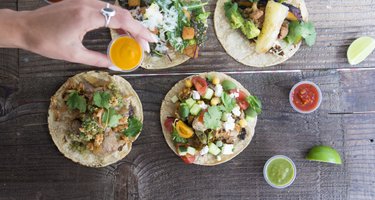 Chicas Tacos