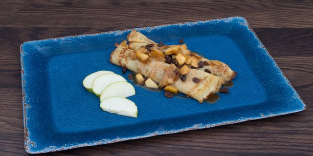 Warm Apple-Cinnamon Crepe