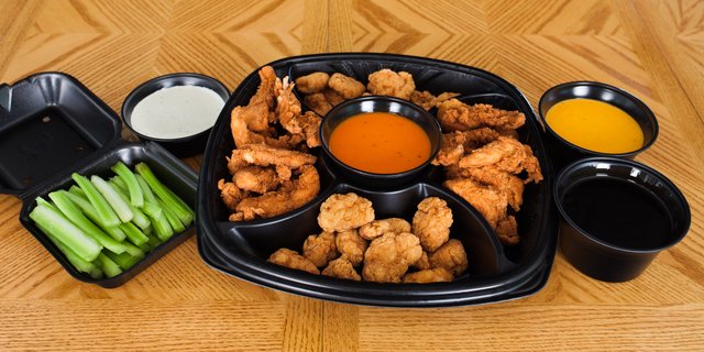 Boneless Buffalo Zampler Platter