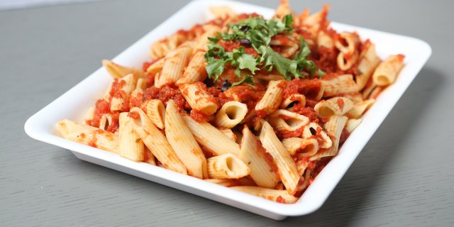 Pasta & Tomato Sauce