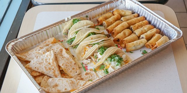 La Salsa Sampler Tray