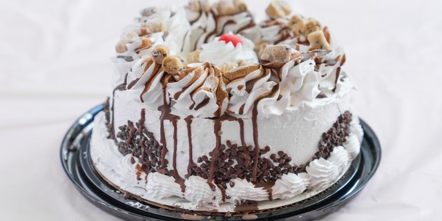 Cookie Dough Ice Cream Cake