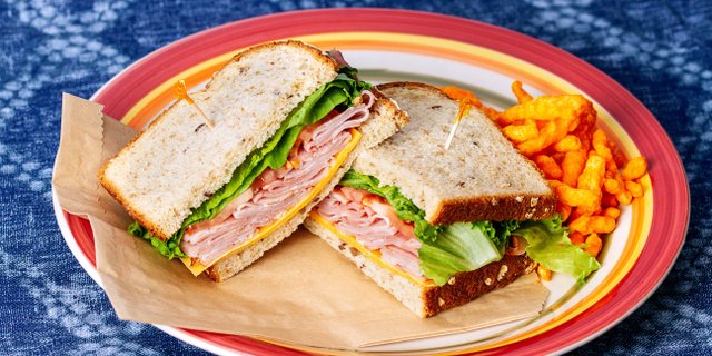 Honey Ham & Cheddar Sandwich