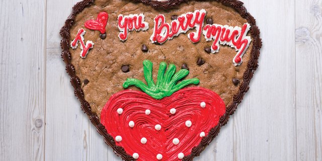 Heart Cookie Cake