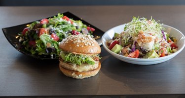 Grub Kitchen + Bar