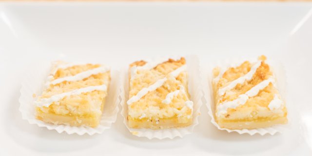 Lemon Bar Tray