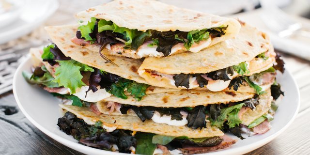 Rosemary Ham & Mozzarella Piadina Tray