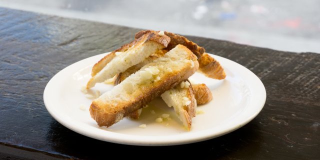 Garlic Bread for 5