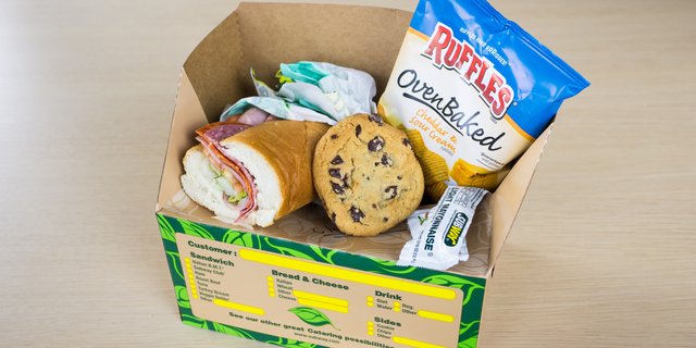 SUBWAY to GO Box Meal