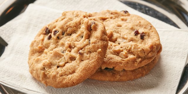 Oatmeal Raisin Cookies