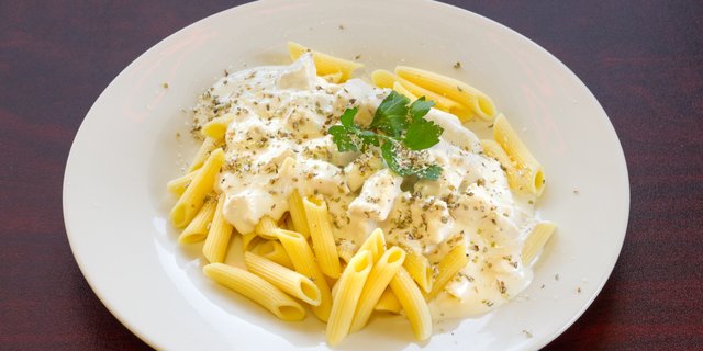 Penne Chicken Alfredo