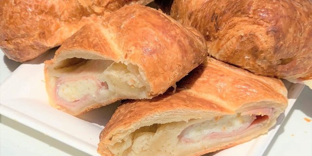 Ham & Cheese Croissants
