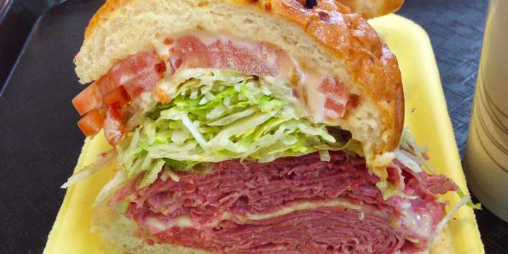 Lou's Deli