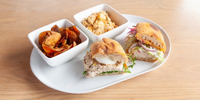 2 Sandwiches & 2 Sides Buffet