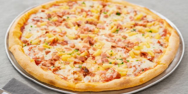Hawaiian Pizza