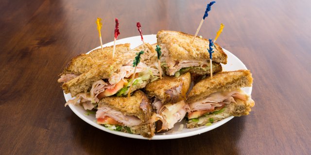 Classic Toasted Turkey Sandwich Platter