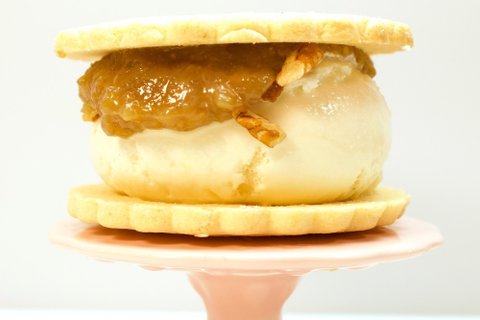 Pecan Pie Sandwich