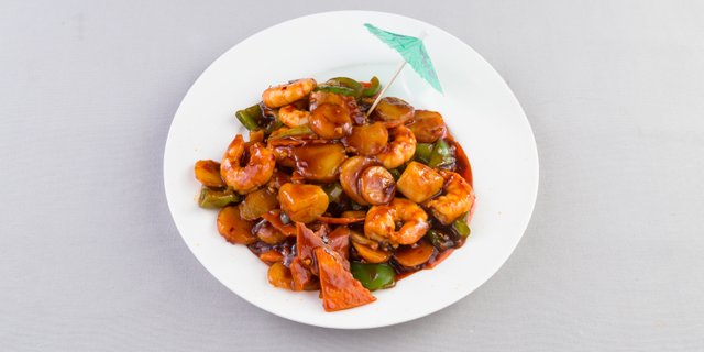 Jumbo Shrimp & Scallops w/ Garlic Sauce
