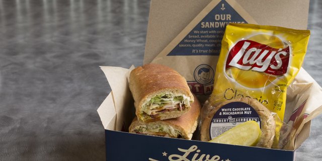 Signature Boxed Lunch
