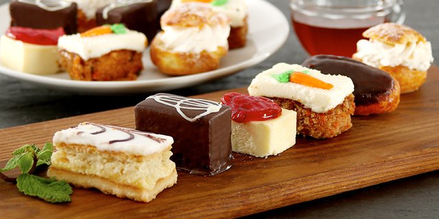 Mini European Pastry Tray