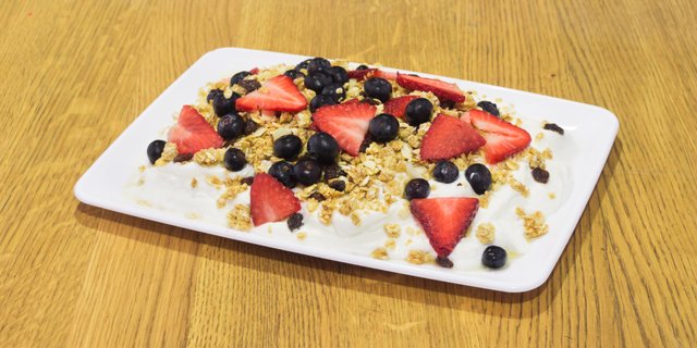 Greek Yogurt with Fresh Berries and Granola