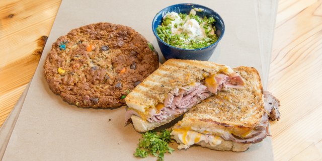 Whole Sandwich Boxed Lunch