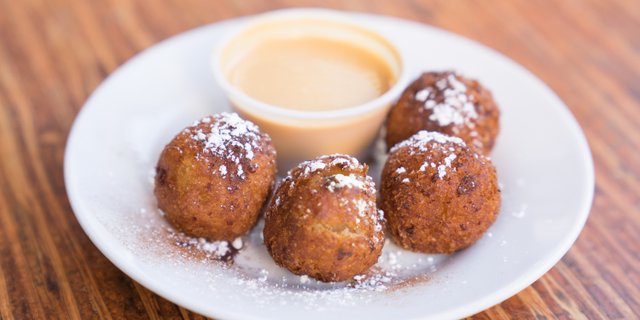 Yuca Beignets Buñuelos