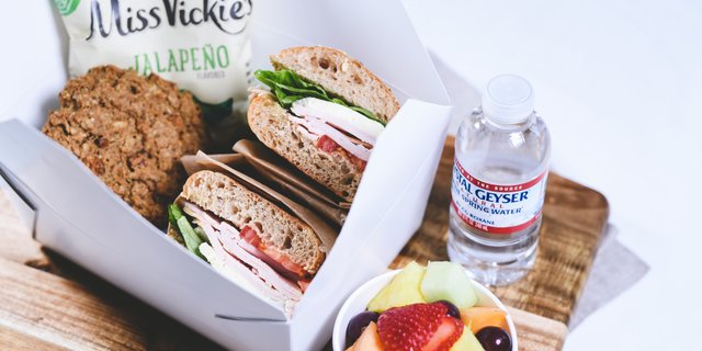 Signature Boxed Lunch