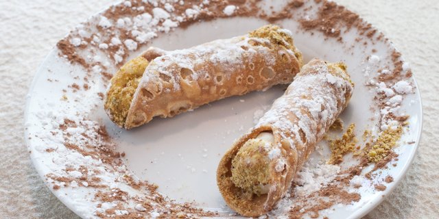 Cannoli Tray