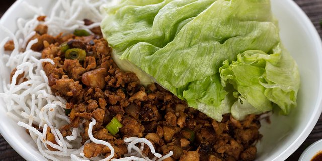 Gluten-Free Chang's Lettuce Wraps w/ Chicken