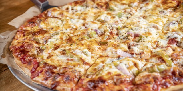 Chicago Thin Crust Danny's Special Pizza