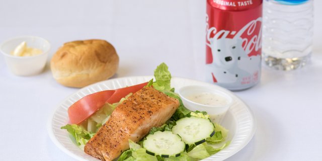 Grilled Salmon Salad